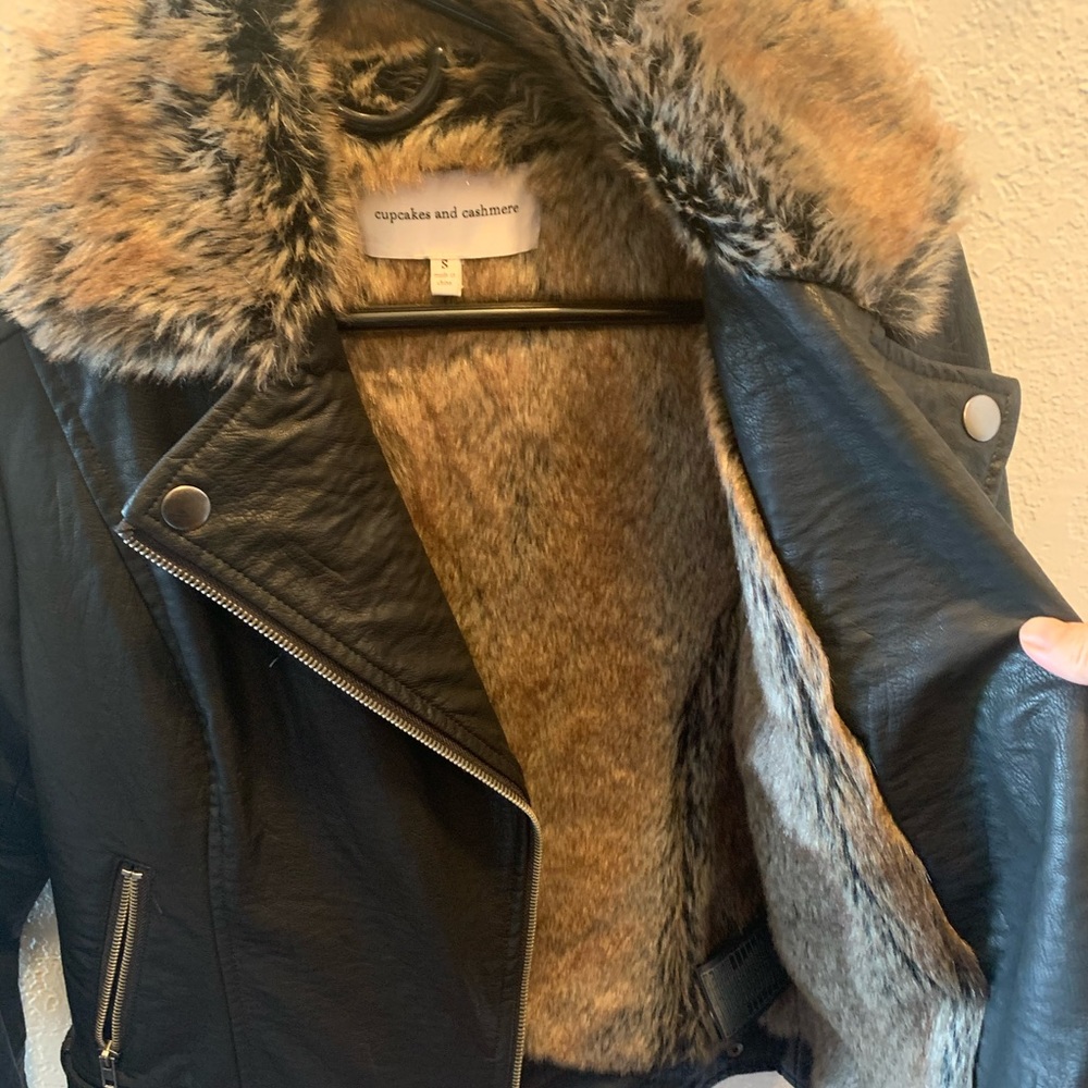 Vegan leather jacket - Picture 2 of 5